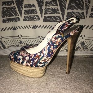 Lulu Townsend Multicolored heels size 7
